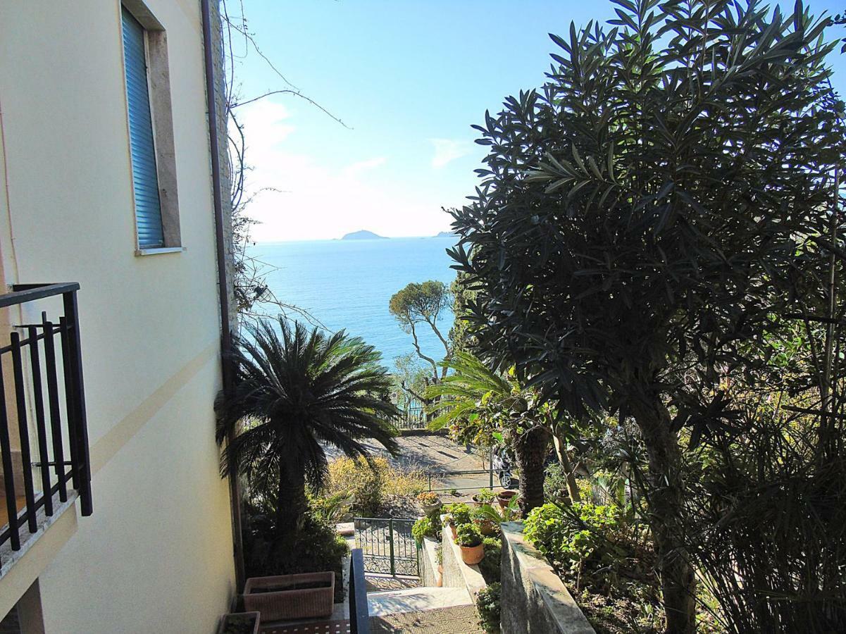 Fiori Sul Mare Apartment เตลลาโร ภายนอก รูปภาพ